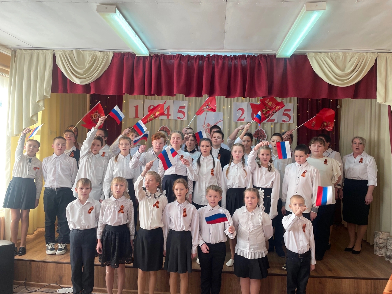 Смотр художественной самодеятельности.